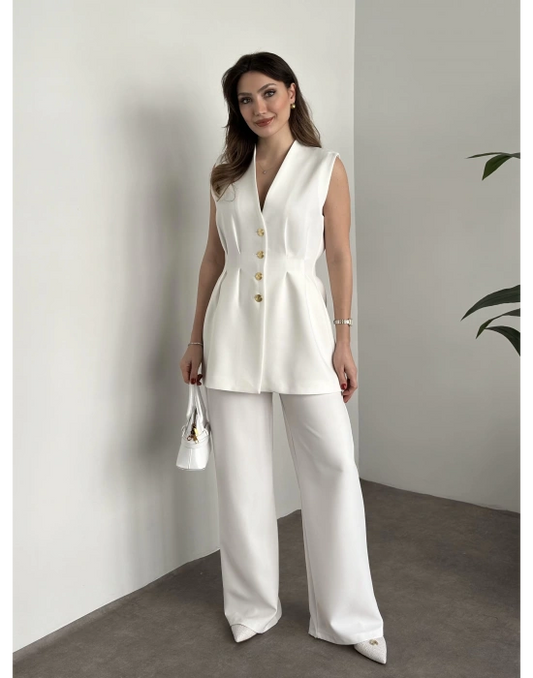 Gold Düğmeli Belden Oturtmalı Takım - Beyaz