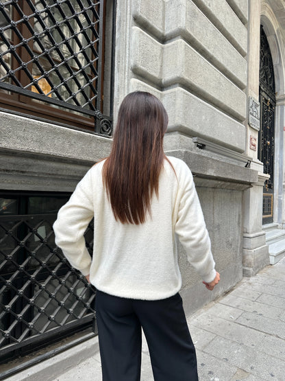 Oversize Yumuşak Dokulu Kazak - Beyaz