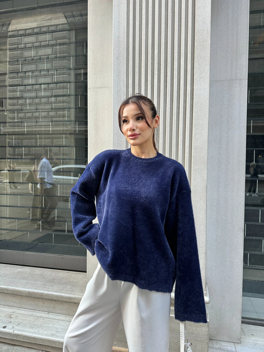 Oversize Yumuşak Dokulu Sakallı Triko Kazak - Lacivert